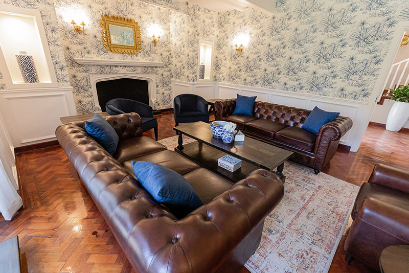 Pax Manor
